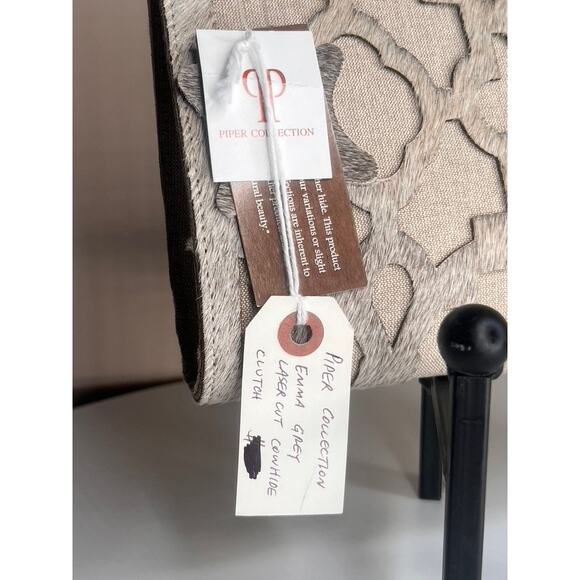 NWT Piper Collection Emma Grey Laser Cut Cowhide Clutch Purse Bag - Picture 3 of 8